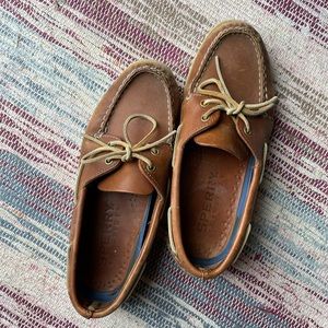 Sperry topsides